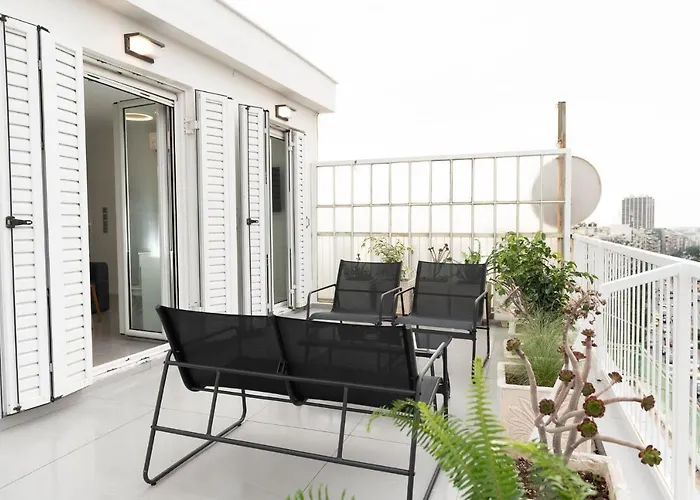 Phaedrus Living: Penthouse Kifisias