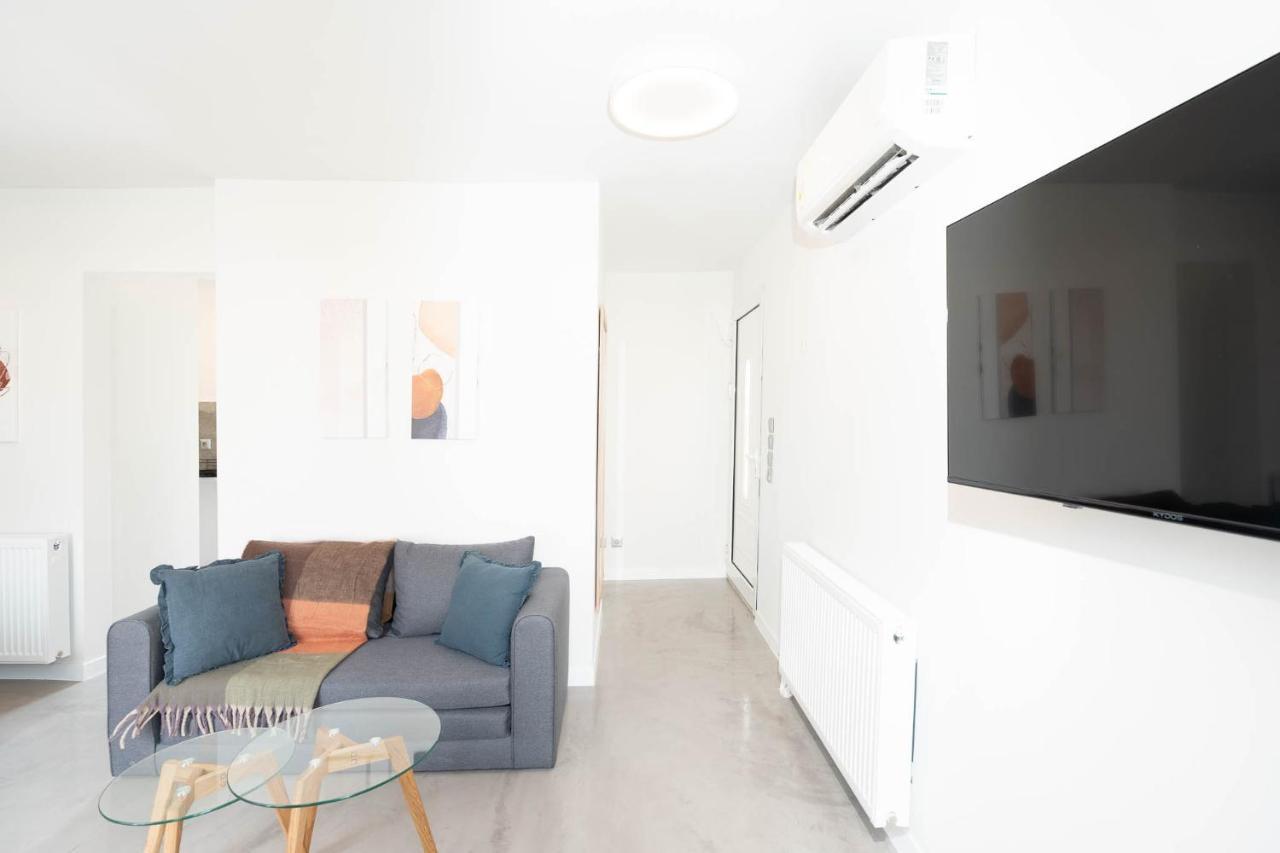 Phaedrus Living: Penthouse Kifisias *
